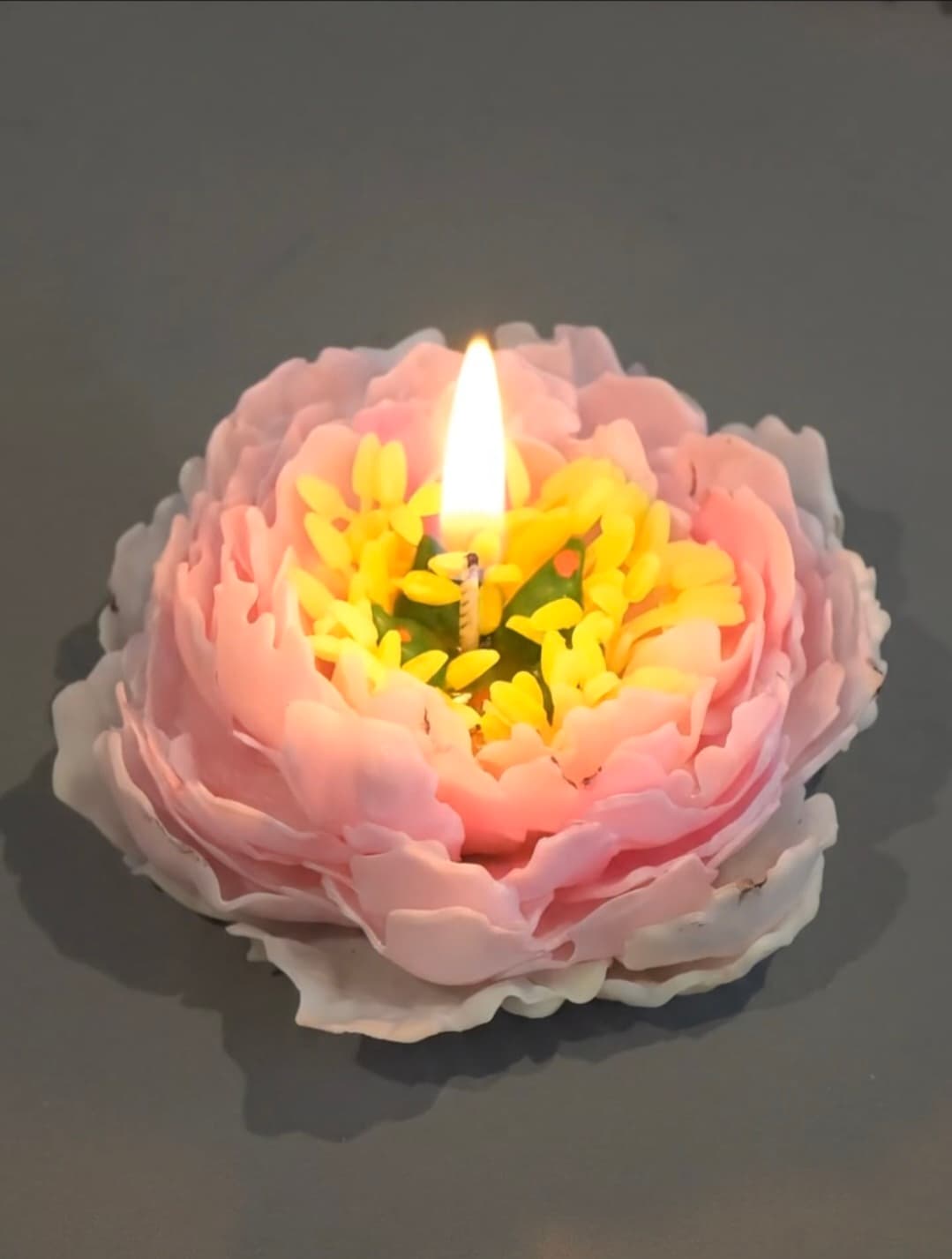 Realistic Peony Candle – Handcrafted Petal-by-Petal from 100% Natural Beeswax